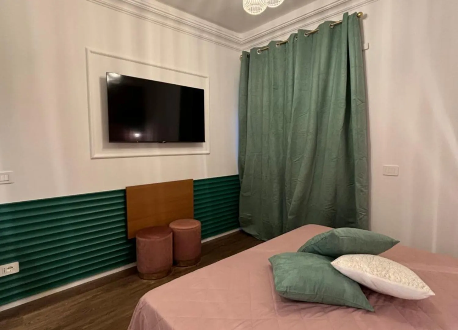 Bed & Breakfast Atrium Regal Room Rome Italy